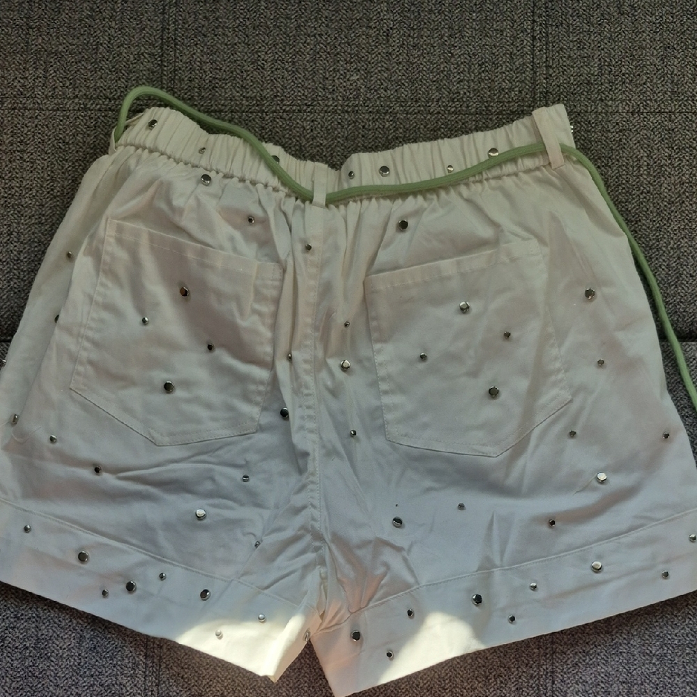 Embellished High Waist Women's Shorts in White - Picture 4 of 4